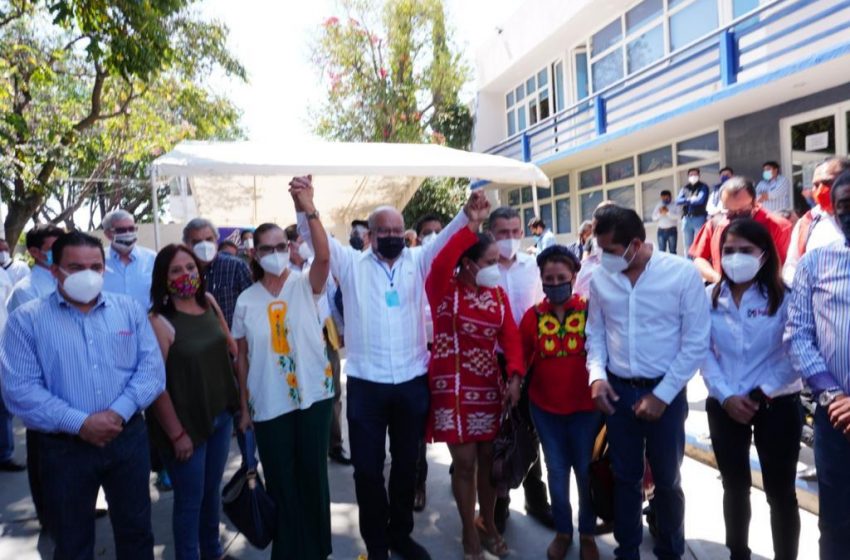  Oficialmente Javier Villacaña es aspirante a  la coalición “Va por Oaxaca”