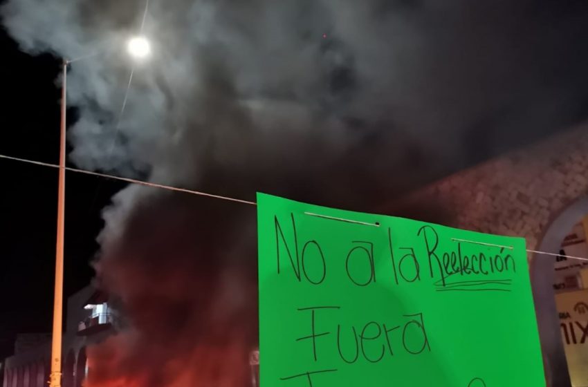  Morenistas de Huajuapan protestaron por imposición de Juanita Cruz