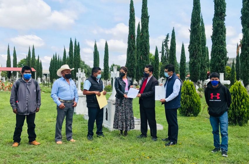  Fiscalía General y municipio de San Juan Bautista Coixtlahuaca suscriben convenio para la restauración del anfiteatro y la creación de un panteón forense
