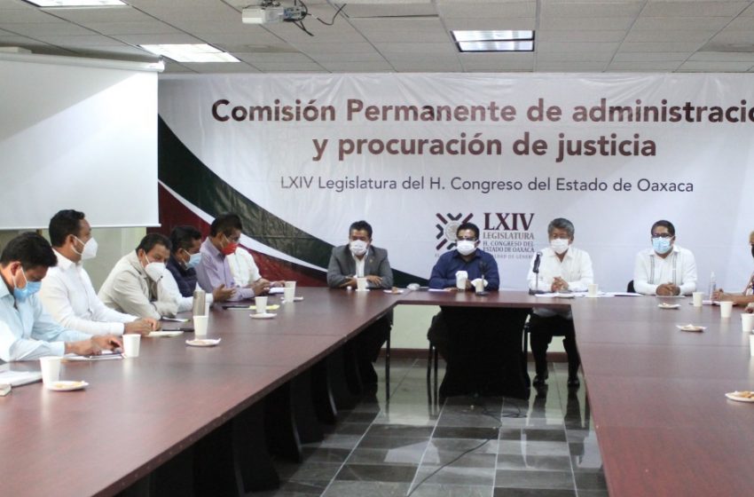  Pactan diputados y ediles desarrollo de municipios de Oaxaca