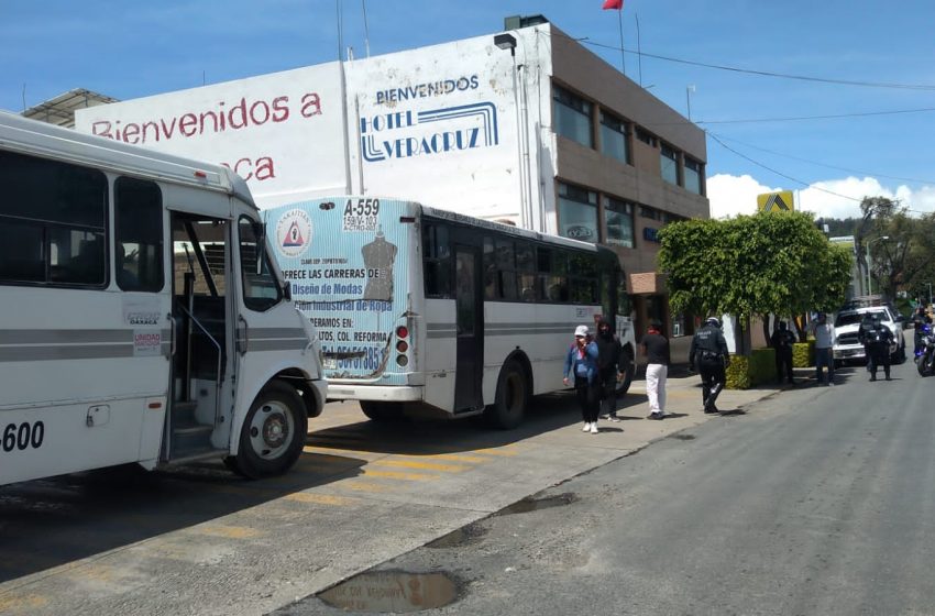  Normalistas del CRENO toman ADO para exigir viajes gratis