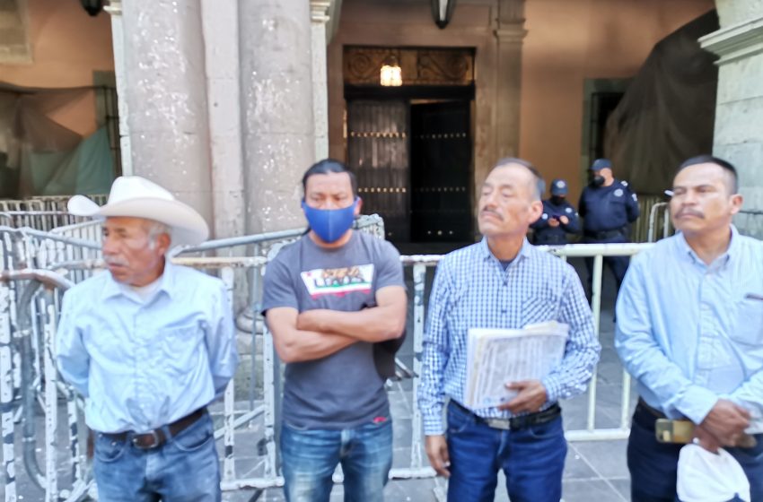  Autoridades de Santa Cruz y Santiago Mitlatongo se disputan muerto por conflicto agrario