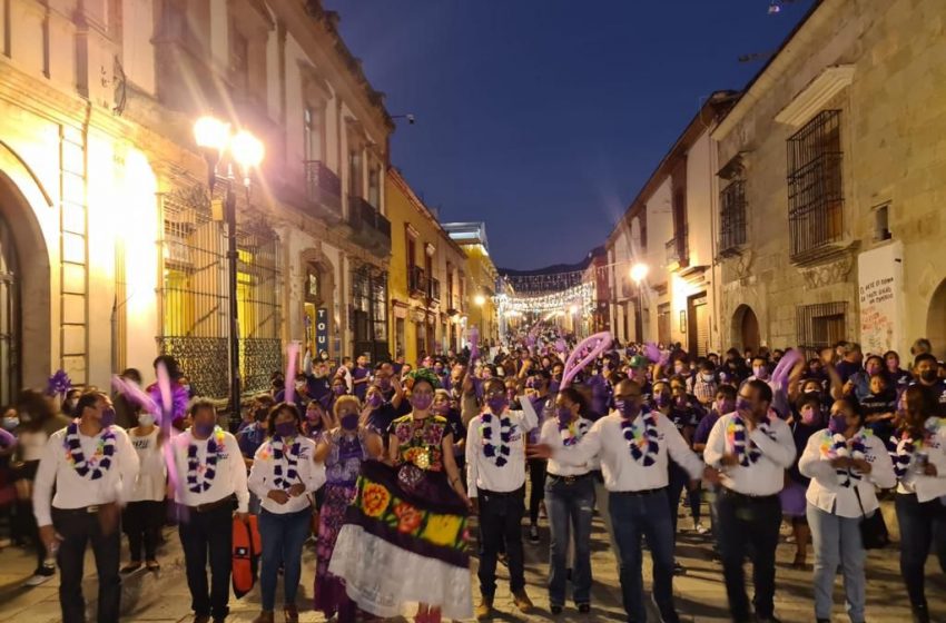  Burócratas del gobierno de Oaxaca reiteran contundente apoyo para la planilla Morada