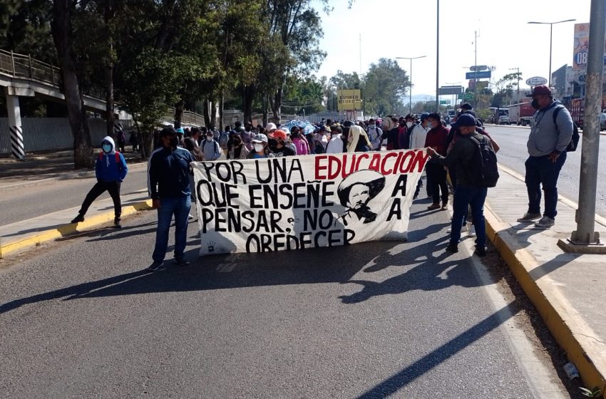  Sin razón protestas de normalistas, se han contratado 2 mil 577 docentes en Oaxaca