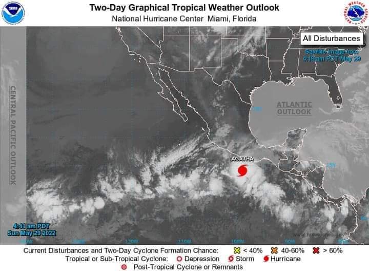  Informa IEEPO suspensión de clases en zonas de riesgo por huracán “Agatha”