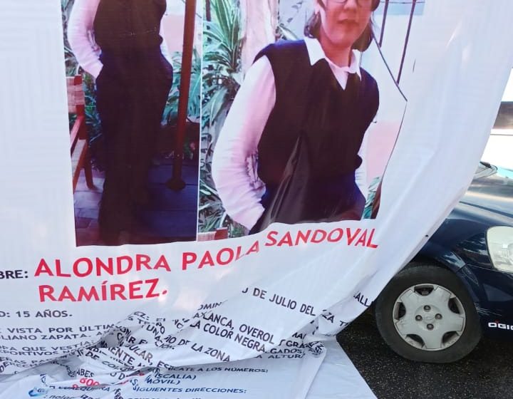  Paola Alondra cumple 10 días desaparecida, familiares bloquean para presionar a Fiscalía de Oaxaca