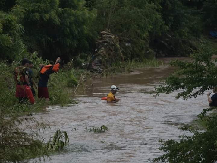  Mueren dos mujeres arrastradas por el río en Tejalapam