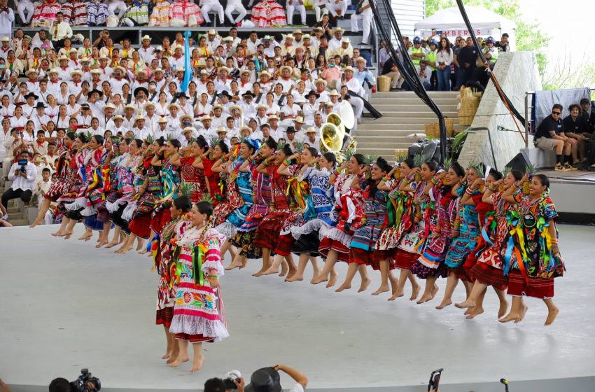  Vibra el alma de Oaxaca con sus 16 etnias y el pueblo afromexicano en la Guelaguetza 2023