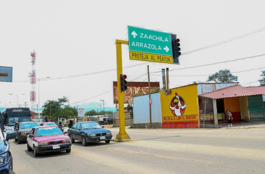  Realiza Gobierno de Xoxocotlán mantenimiento de semáforos para mejorar la movilidad urbana