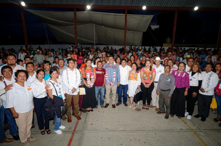  Apoya Gobierno Estatal a grupos prioritarios de San Martín Toxpalan con más de 24 mdp