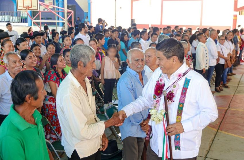 Atenderá Gobierno de Oaxaca necesidades de Santos Reyes Nopala