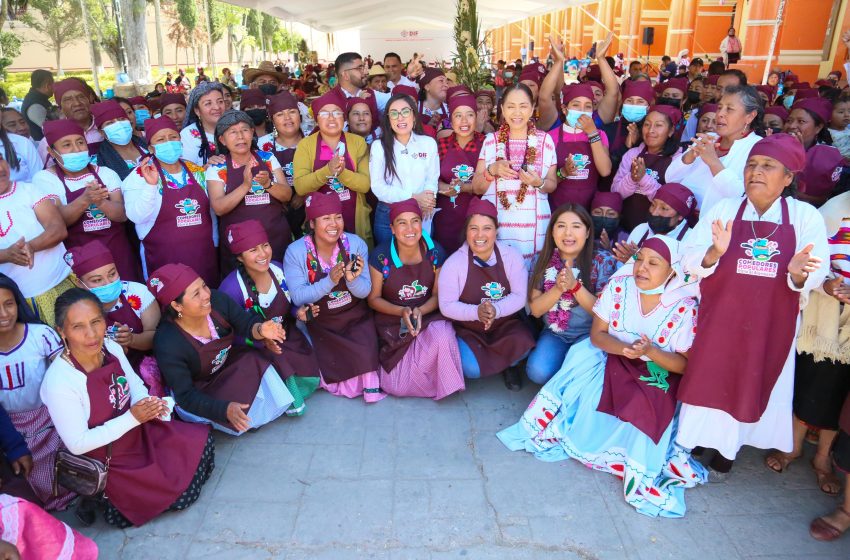 Realiza DIF Oaxaca Feria Regional Gastronómica de la Mixteca 