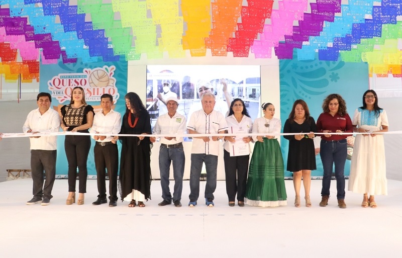  Inauguran Expo Feria del Queso y Quesillo 2024 en Reyes Etla