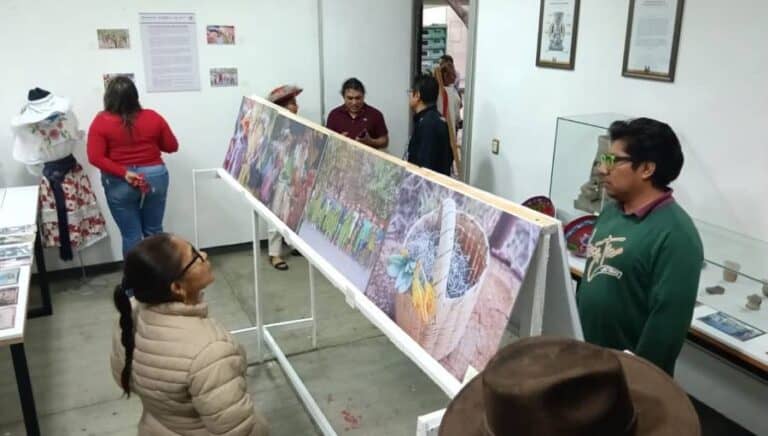 Zaachila honra su memoria viva con la exposición “Los Concheros de la Villa de Zaachila”